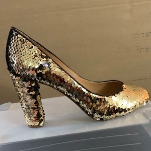 J. Crew gold/black pumps size 8 “Etta”